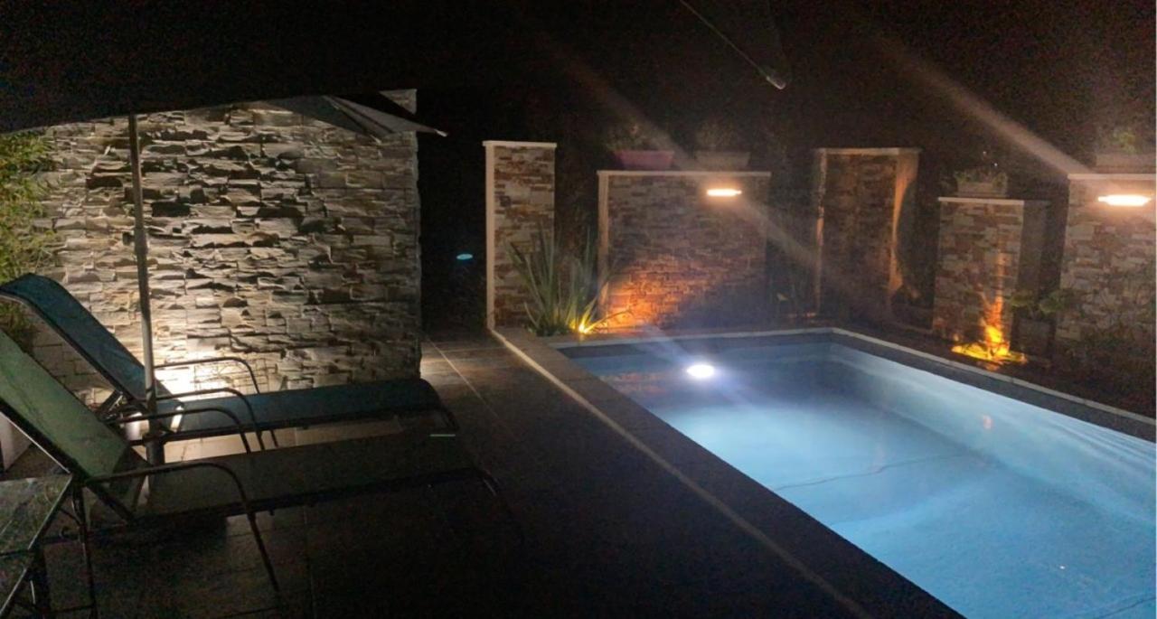 La Suite De Charme Du Mas De La Fontaine De Jonquier Avec Spa Privatif Séguret Exterior photo